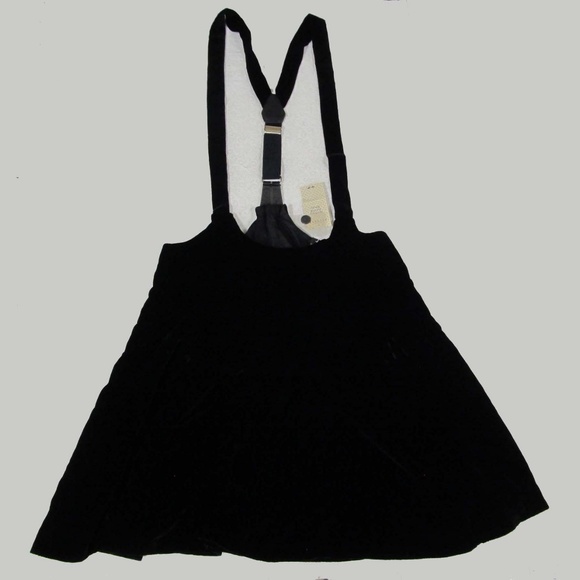 Express Black Velvet Jumper Junior Size 7/8 New! - Picture 1 of 4